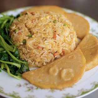 បាយឆាប៉ាត់តេ
