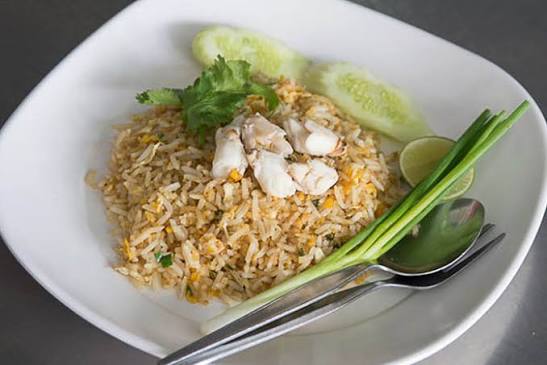 បាយឆាសាច់ក្ដាម